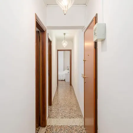 Alexandra * Venice